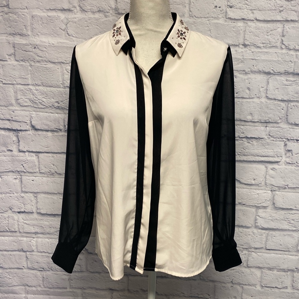 Vera Wang Princess Chiffon Rhinestone Detailed Button Down Shirt Size Medium